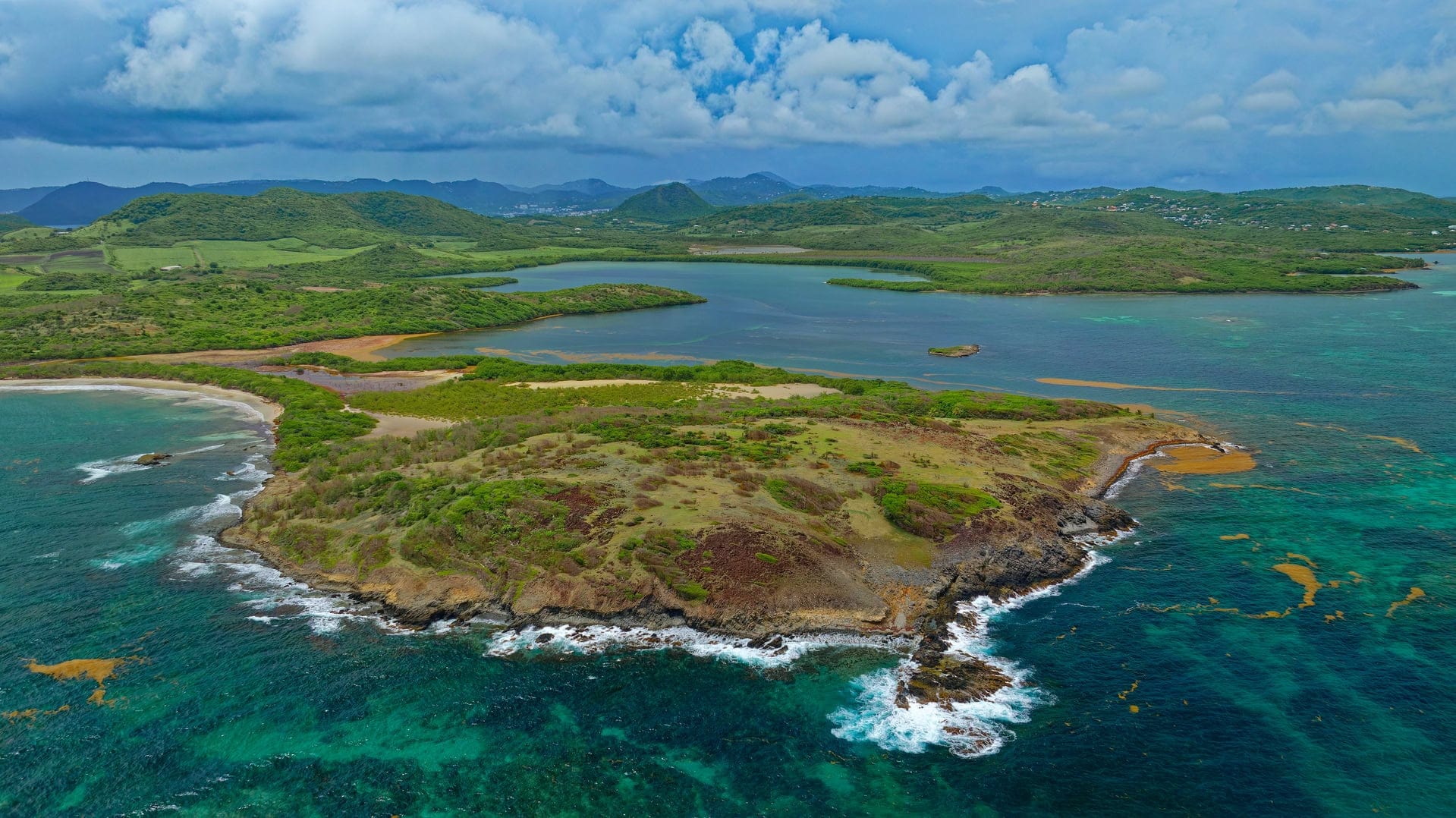 La pointe-baham et la baie des anglais